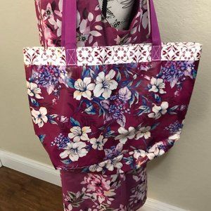 Chico's Striking floral beach tote